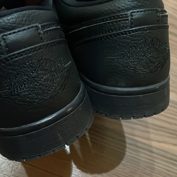 Jordan 1 Low Triple Black Size 11.5 shoe (553558-010) - Picture 4 of 6